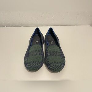 Rare! Rothy’s Limited Edition Forest Tartan Plaid Loafers 7.5 Blue and Green